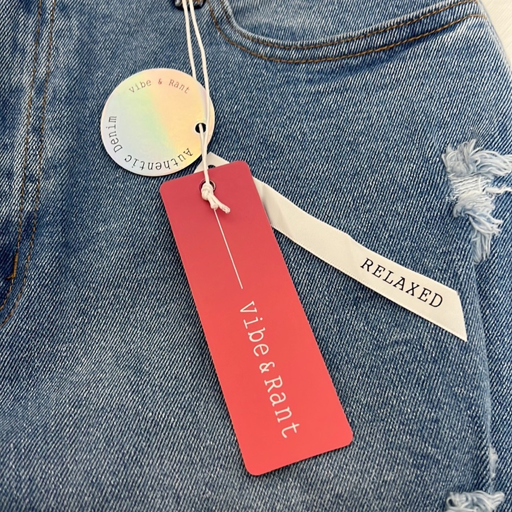 VIBE & RANT High Rise Relaxed Jeans - Picture 10 of 10